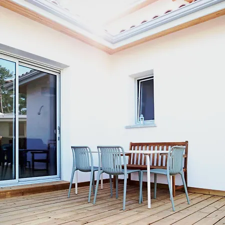 New 30m2 Near With Garden And Terrace *